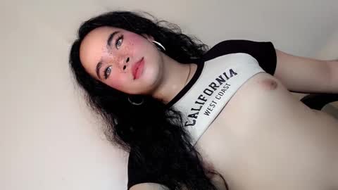 Hot Ayisha online show from January 6, 11:18 am
