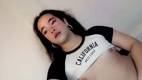 Hot Ayisha online show from January 4, 8:48 pm