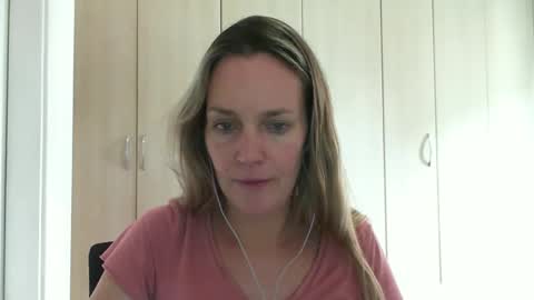 Snapshot of crazyanny chatting on February 26, 6:26 pm Anny online show from February 26, 6:26 pm