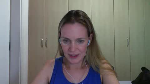 Snapshot of crazyanny chatting on February 28, 10:06 pm Anny online show from February 28, 10:06 pm