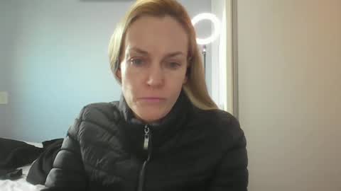 Anny online show from May 11, 10:44 am
