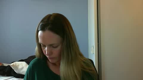 Snapshot of crazyanny chatting on September 9, 3:56 pm Anny online show from September 9, 3:56 pm