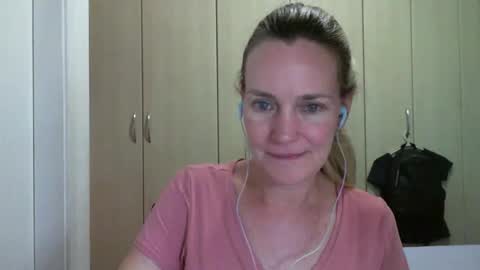 Snapshot of crazyanny chatting on January 27, 8:28 pm Anny online show from January 27, 8:28 pm