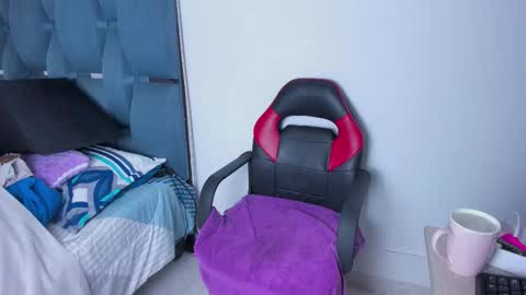 crazybaby_squirt online show from March 20, 4:06 am