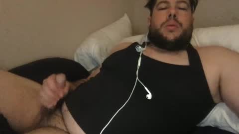 Snapshot of crazybigdick710 chatting on December 16, 5:06 am crazybigdick710 online show from December 16, 5:06 am