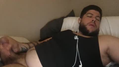 Snapshot of crazybigdick710 chatting on January 18, 6:03 am crazybigdick710 online show from January 18, 6:03 am