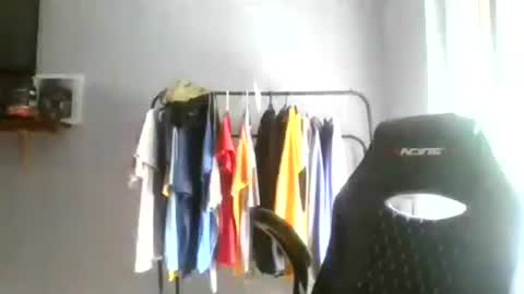 crazyboy44412345 online show from July 16, 9:01 am