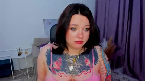 crazydaisiy online show from February 24, 3:42 pm