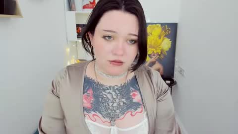crazydaisiy online show from February 18, 4:36 pm