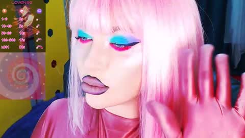 Roxy online show from September 20, 4:43 pm