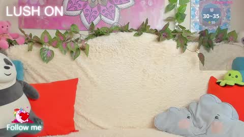 Anny online show from December 3, 9:06 am