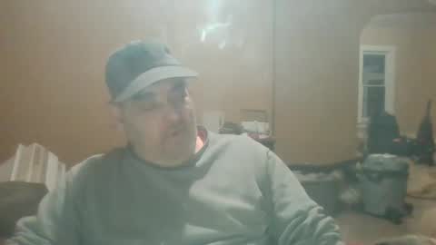 Snapshot of cre9876 chatting on February 7, 7:07 am alway horny online show from February 7, 7:07 am