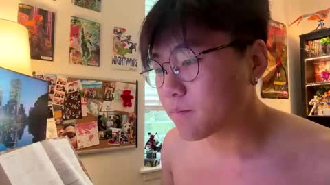 cream_lantern online show from September 20, 5:16 pm