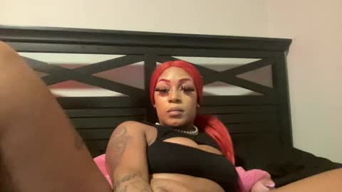 Snapshot of creame_sensation chatting on December 17, 11:27 pm PHANTOMTARGARYENXXX online show from December 17, 11:27 pm