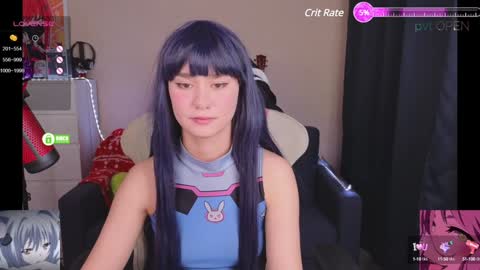 Snapshot of creammeow chatting on January 17, 2:39 am Alina online show from January 17, 2:39 am