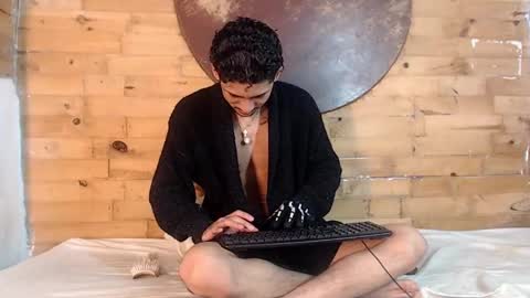 Snapshot of creampie_couple1 chatting on February 14, 9:32 pm CAMILA Y SEBASTIAN online show from February 14, 9:32 pm