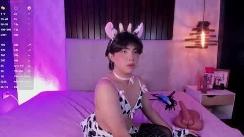 creamy_angelo online show from November 15, 10:44 pm