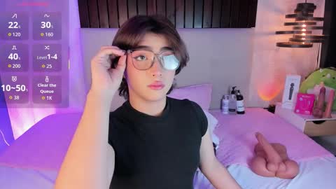 creamy_angelo online show from February 19, 1:32 pm