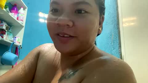 Snapshot of creamy_cunt4uxx chatting on January 2, 7:01 am my pussy always wet online show from January 2, 7:01 am