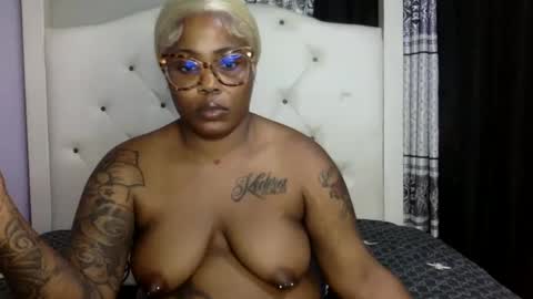 KIM online show from October 1, 2:10 am