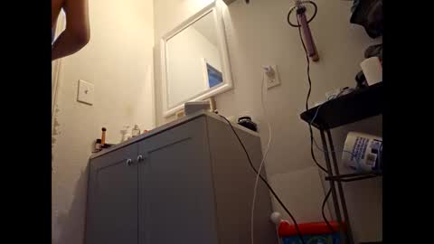 creamymilf11 online show from October 27, 5:29 am