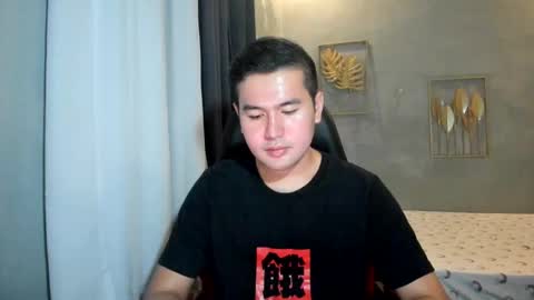 BareCreamyCum online show from February 7, 7:07 am