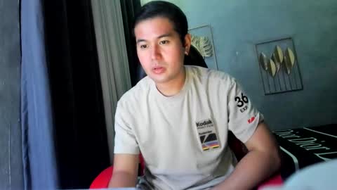 BareCreamyCum online show from December 24, 12:22 pm