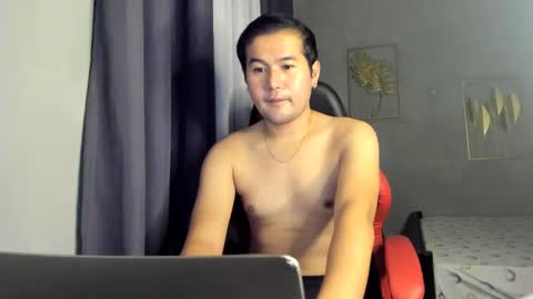 BareCreamyCum online show from December 22, 7:22 am