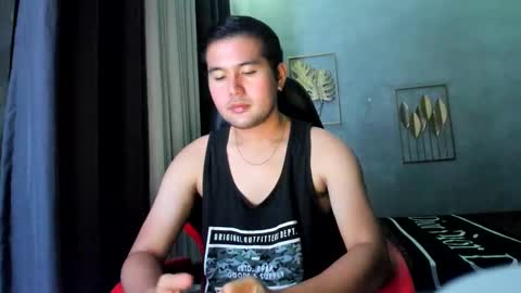 BareCreamyCum online show from December 27, 11:39 am