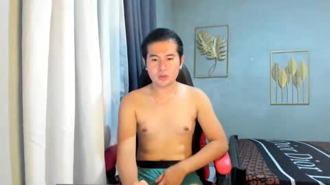 BareCreamyCum online show from January 8, 1:20 pm