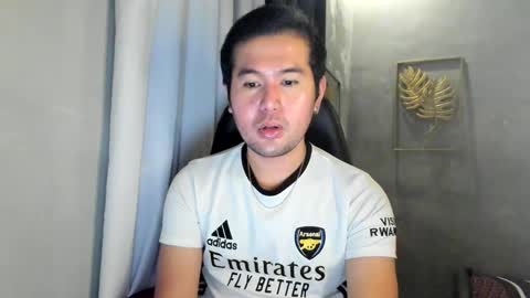 BareCreamyCum online show from January 8, 12:17 am