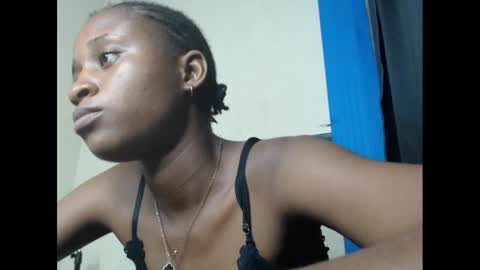 creamyxmuffin online show from March 2, 1:04 am