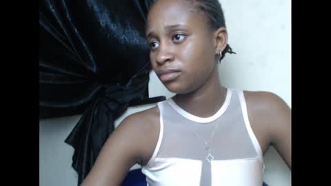 creamyxmuffin online show from March 10, 4:28 am