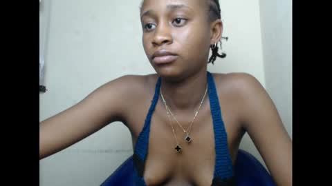creamyxmuffin online show from March 11, 11:37 pm