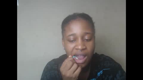creamyxmuffin online show from September 14, 7:43 am