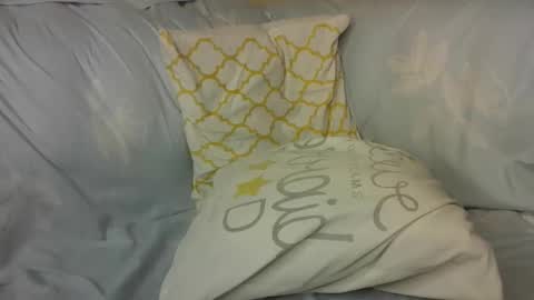 creamyy_pussy online show from December 21, 9:32 pm