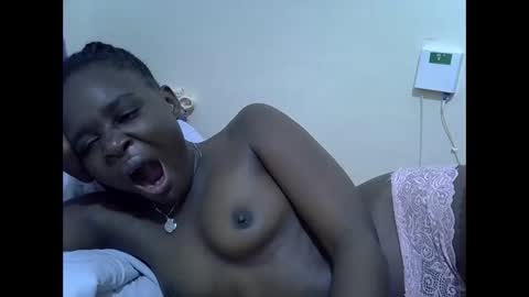 creamyypussyy online show from November 7, 11:07 pm