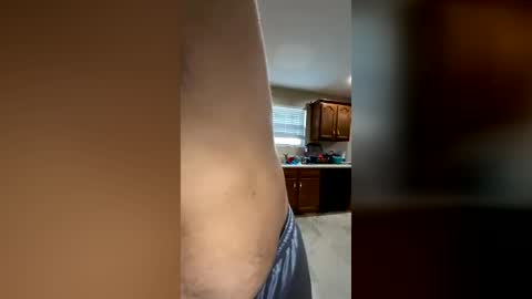 Creeksidecouple online show from June 20, 11:33 pm