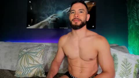 Snapshot of crhistian1_ chatting on March 12, 4:35 pm CRHISTIAN online show from March 12, 4:35 pm