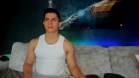 Snapshot of crhistian1_ chatting on March 9, 4:33 pm CRHISTIAN online show from March 9, 4:33 pm