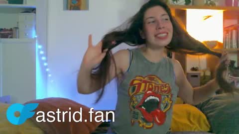 Astrid online show from September 13, 9:28 pm