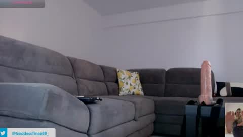 cris_tinne online show from July 18, 6:26 am