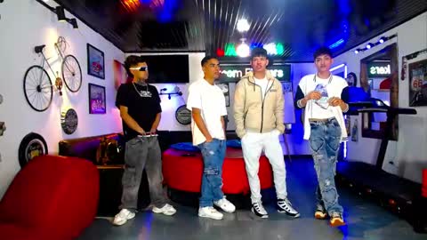 crismens online show from May 22, 9:10 pm