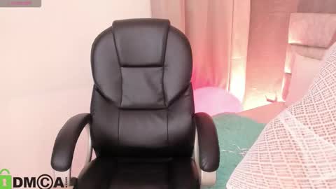 cristal__adams online show from February 1, 11:51 am