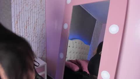 Snapshot of cristal_nox chatting on September 19, 2:21 pm cristal_nox online show from September 19, 2:21 pm