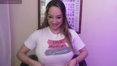 Cristina online show from November 24, 8:07 pm