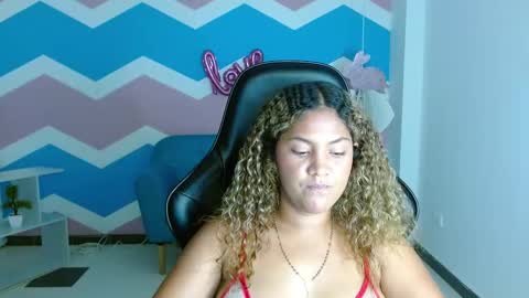 Snapshot of cristal_war chatting on February 15, 2:47 am Cristal online show from February 15, 2:47 am