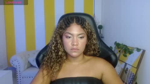 Snapshot of cristal_war chatting on February 25, 12:36 am Cristal online show from February 25, 12:36 am