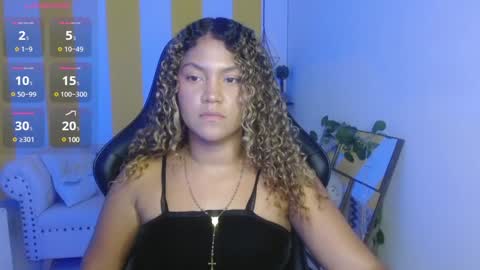 Snapshot of cristal_war chatting on February 26, 1:25 am Cristal online show from February 26, 1:25 am