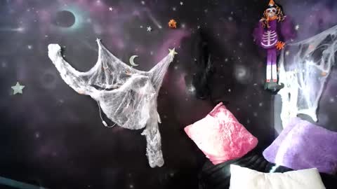 Cristal de Leon online show from September 25, 9:33 pm